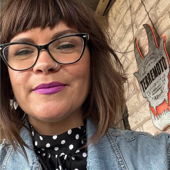 Meet your Posher, Katie - Picture 9 of 10